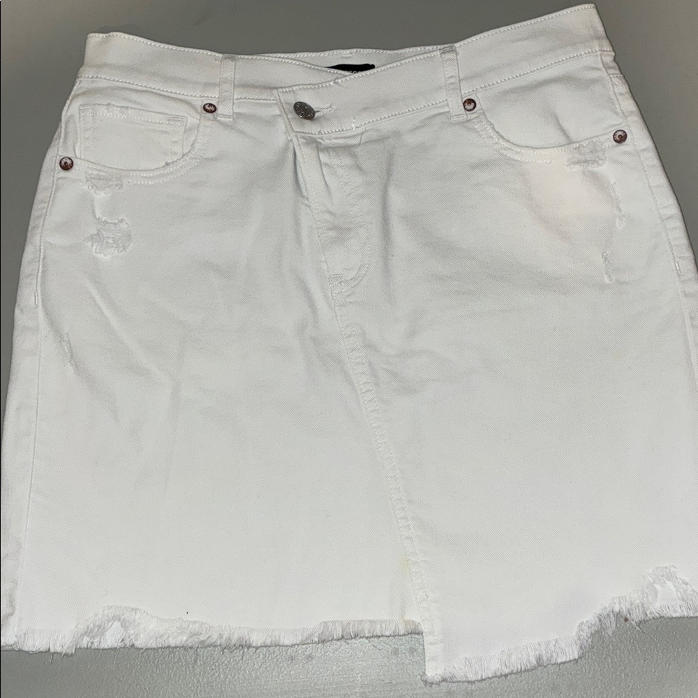 Express Classic White Denim